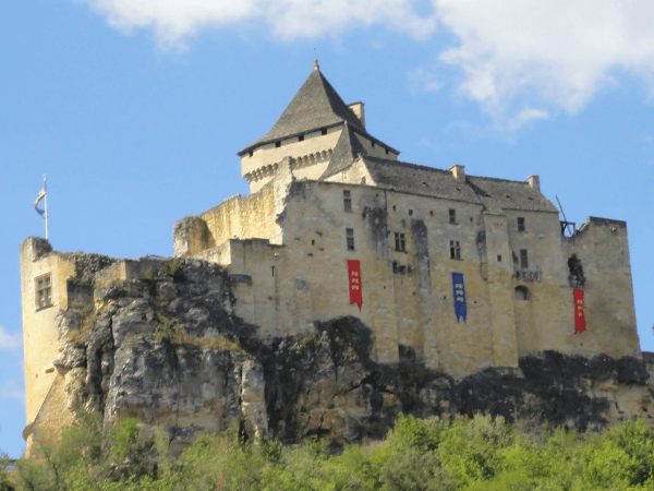 castelnaud dordogne with kids